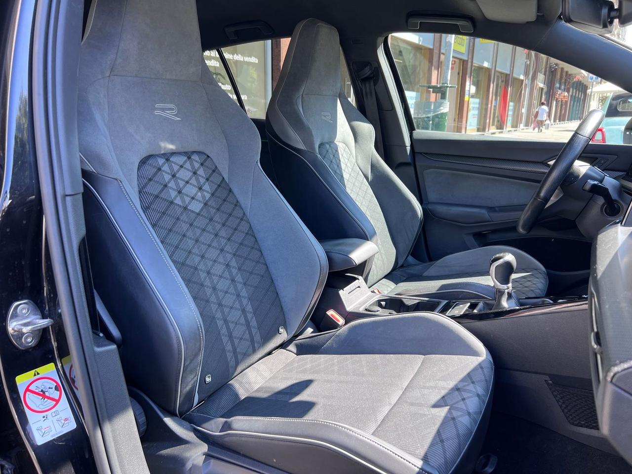 Volkswagen Golf R Line 1.5 TSI #6174