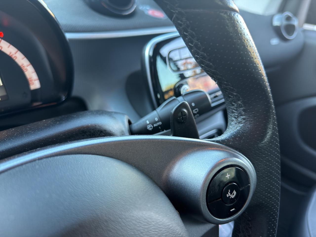 Smart fortwo coupe Fortwo 0.9 t Prime 90cv - Unipro - Promo Finanziamento - Tetto panoramico - Pacchetto Sport - Interni pelle - Sedili Riscaldabili - Cerchi in lega