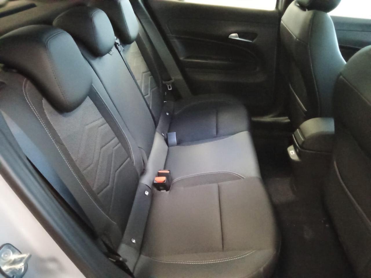 Jeep Avenger 1.2 Turbo 100 CV MHEV Altitude Tech e Sky - Limited Edition