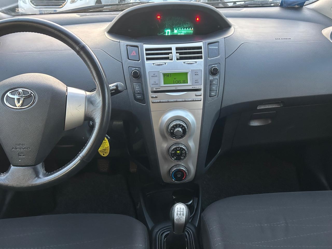 Toyota Yaris 1.0 5 porte Sol