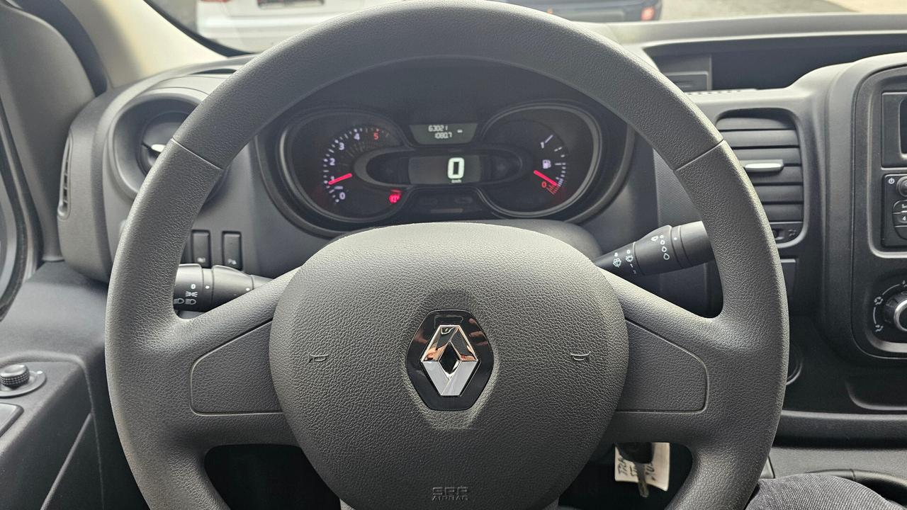 Renault Trafic T29 2.0 dCi 120CV PC-TN KOMFORT L1 H1 IVA MARGINE CARVERTICAL