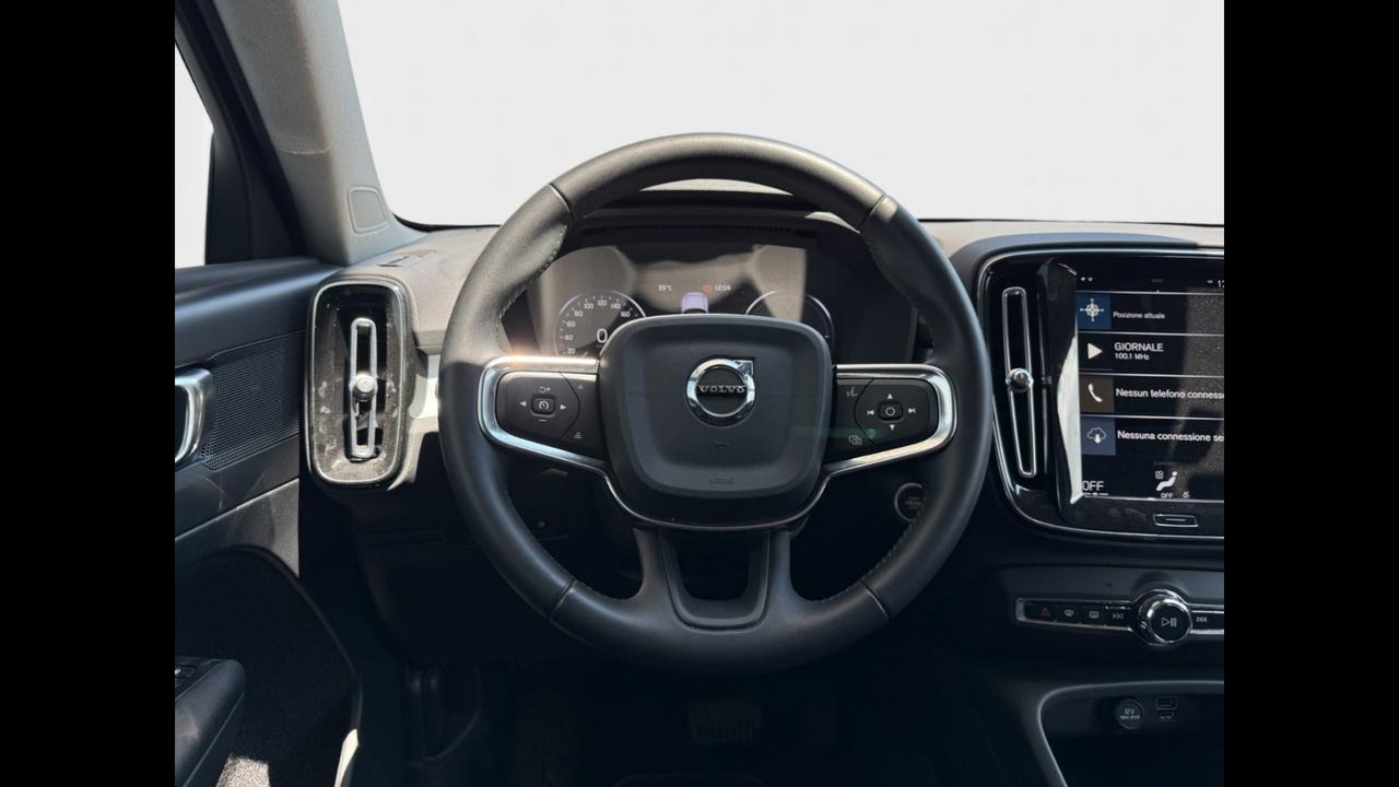 VOLVO XC40 - XC40 1.5 t5 phev Inscription Expression auto my21