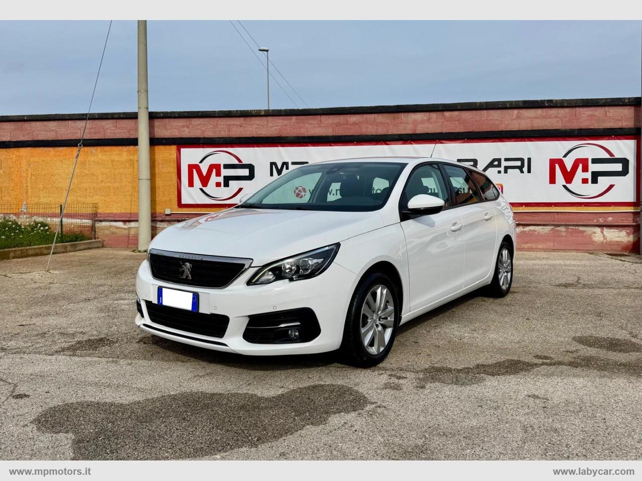 PEUGEOT 308 ACTIVE 1.5 HDi 130CV AUTOMATICA IVA ESPOSTA