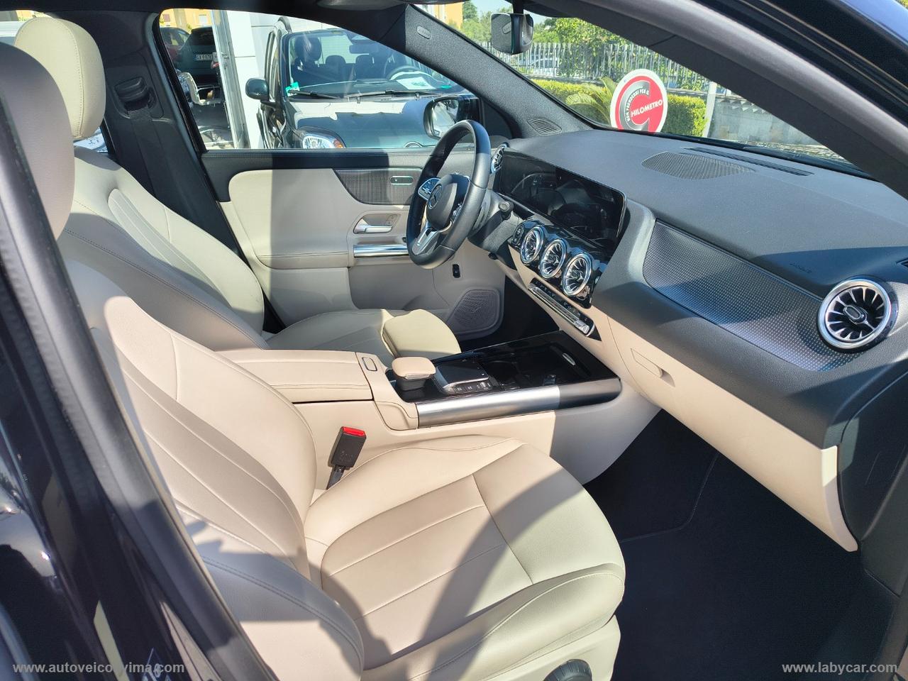 MERCEDES-BENZ GLA 200 d Automatic Sport Plus TETTO APRIBILE - FARI MULTIBEAM