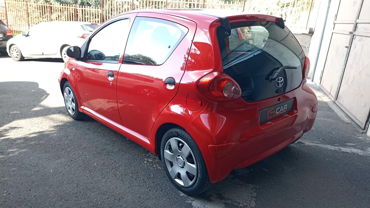 Toyota Aygo 1.0 12V VVT-i 5 porte