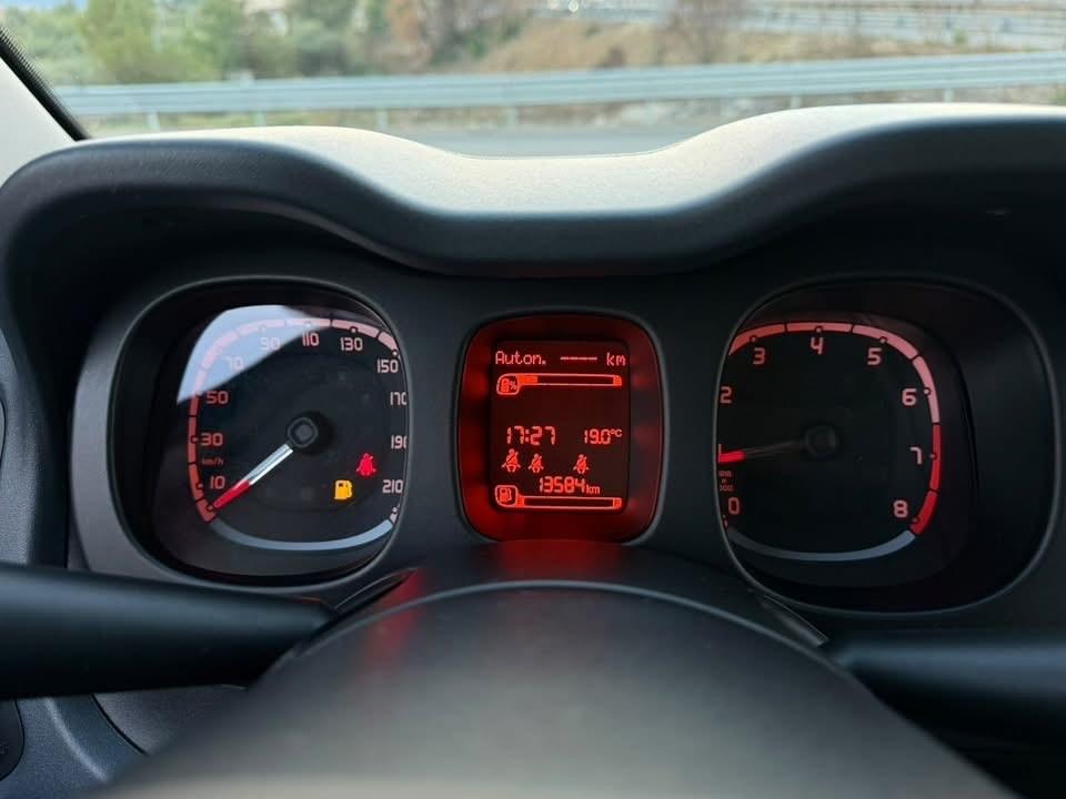 Fiat Panda 1.0 FireFly S&S Hybrid con 13.584 km