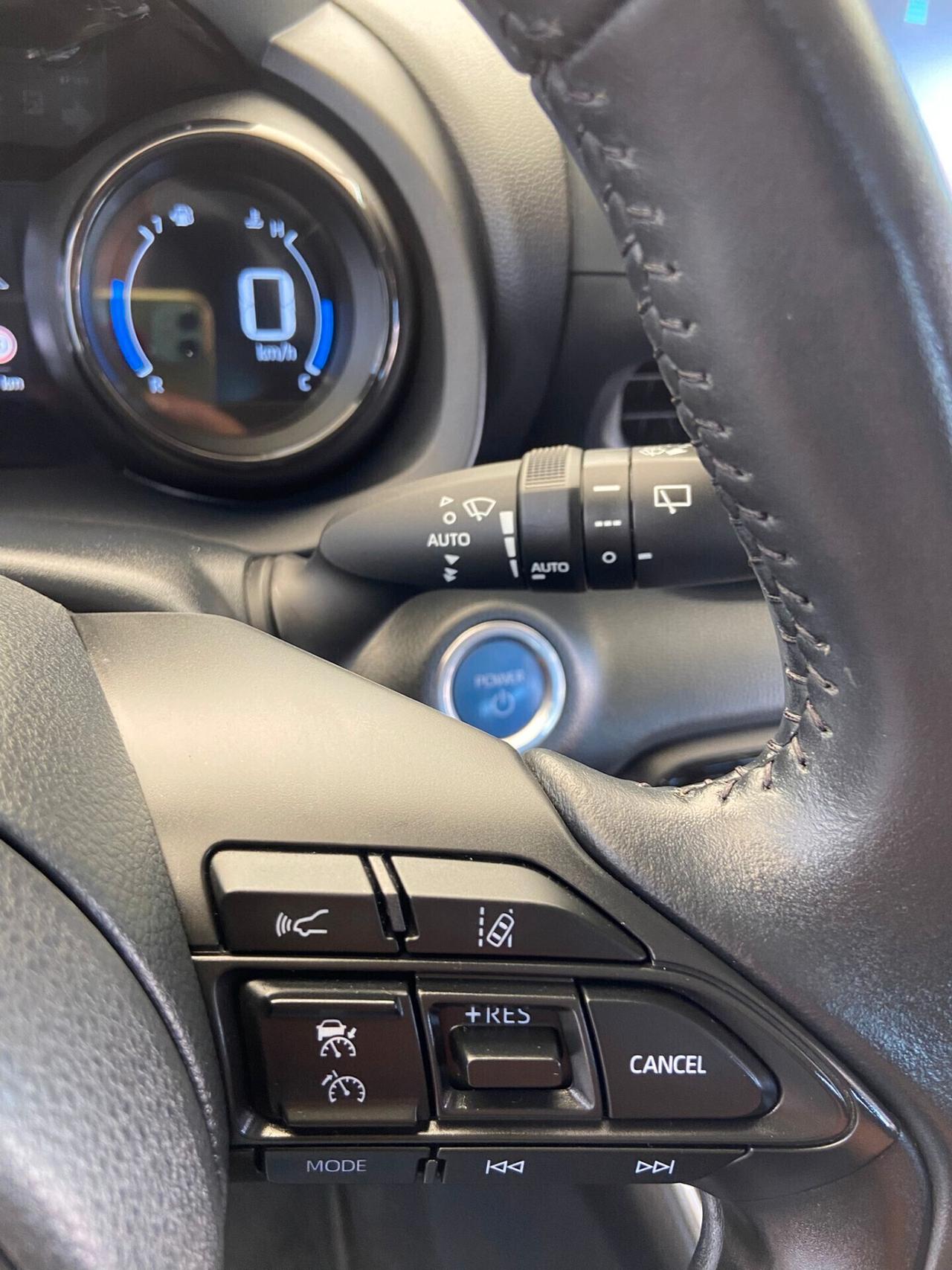Mazda Mazda2 Hybrid Esclusive line