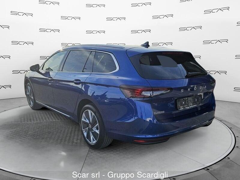 Skoda Superb 2.0 TDI DSG Wagon Style interno design selection