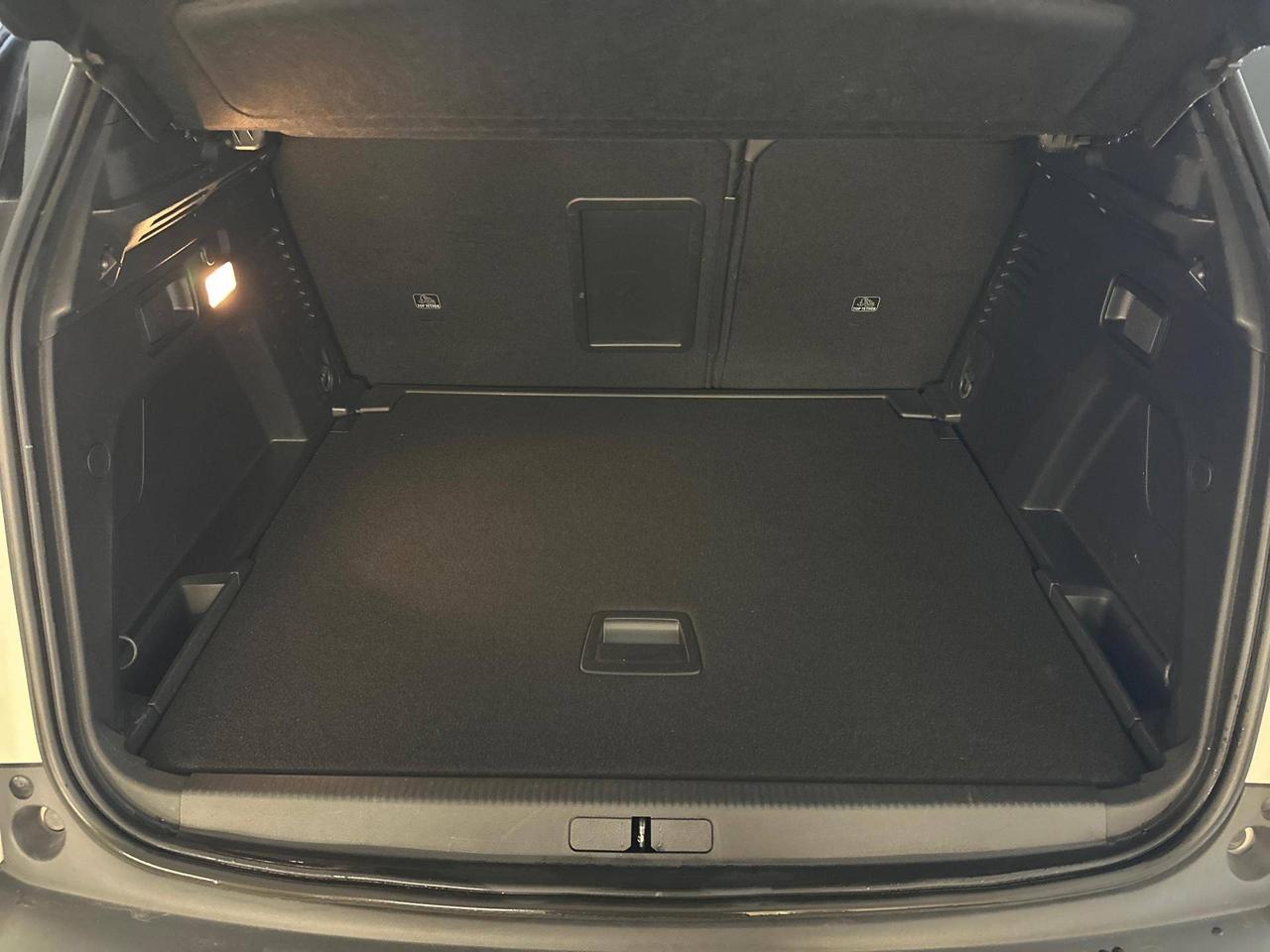 Peugeot 3008 1.5 bluehdi GT Pack 130cv