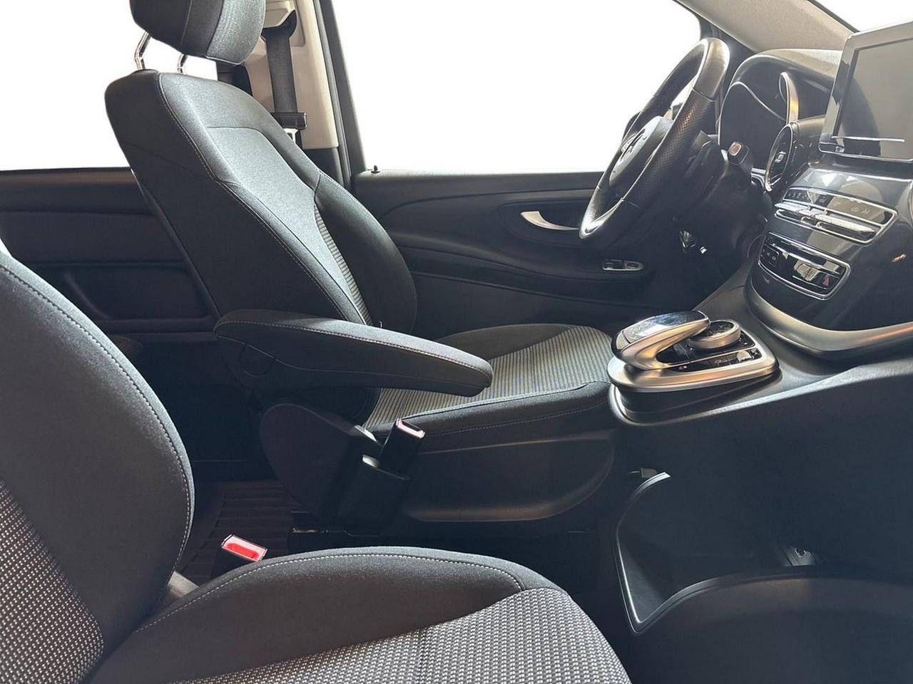 Mercedes-Benz Classe V - W447 2019 Long - V Long 250 d Executive 4matic auto