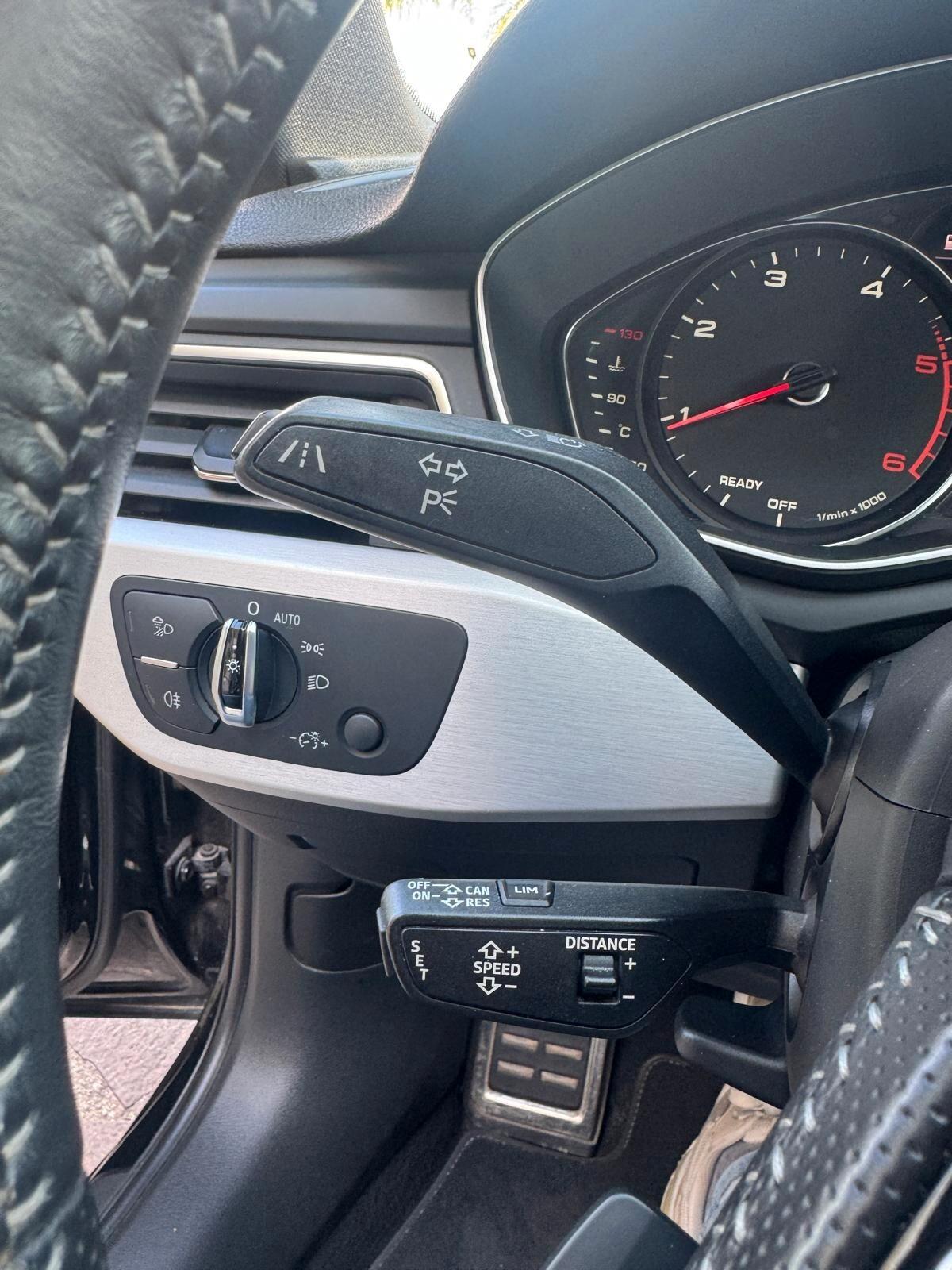 Audi A4 2.0 TDI 150 CV S tronic sline