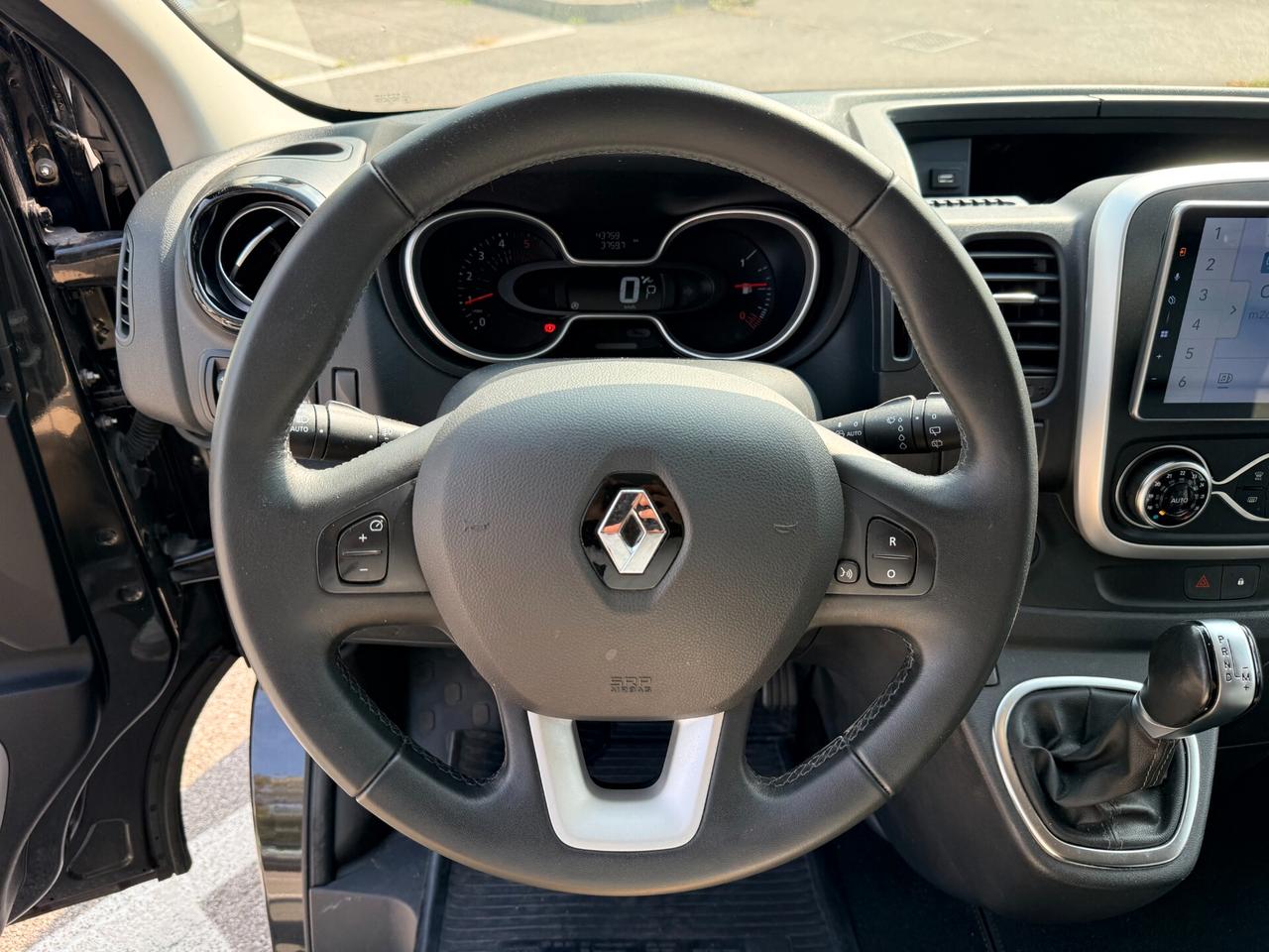 Renault Trafic T29 2.0 dCi 170CV EDC PC-TN SpaceClass Energy 7 POSTI Automatico + IVA