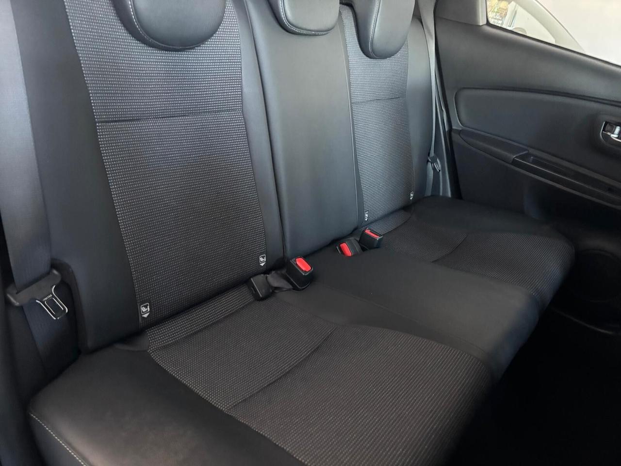 Toyota Yaris 2017 - 1.0 69 CV 80000 KM NEOPATENTATI!!