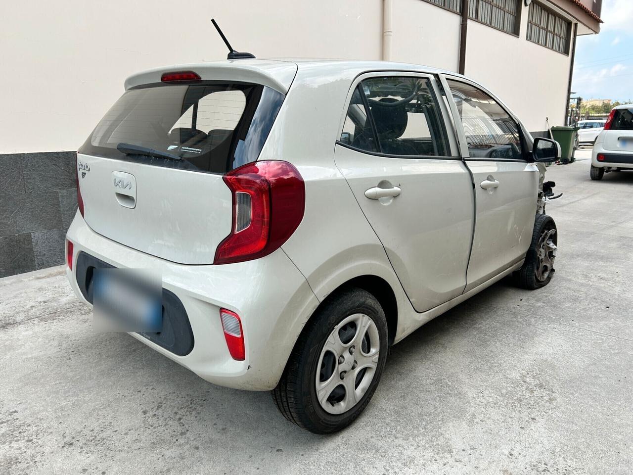 KIA PICANTO 1.0 Benzina 65CV - 2024 Incidentata