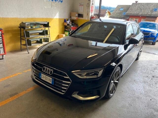Audi A4 QUATTRO TETTO PELLE CONCEPT