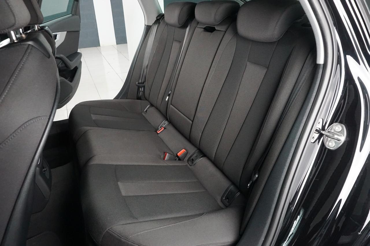 Audi A4 Avant 35 TDI/163 CV S tronic Business Advanced