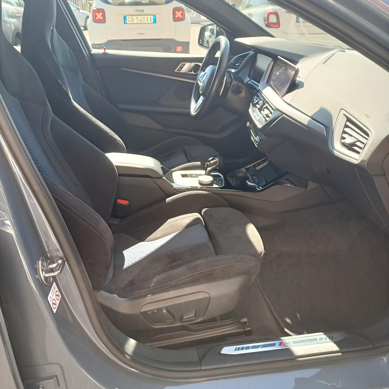 Bmw 118 118d 5p. Msport