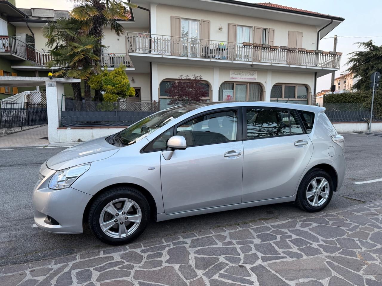 Toyota Verso 1.8 CVT Sol