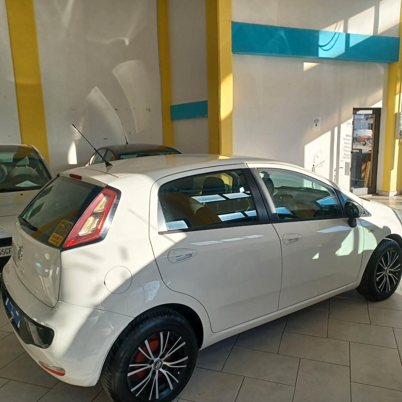 PERFETTA PUNTO EVO 1.3 MJTD NEOPATENTATI