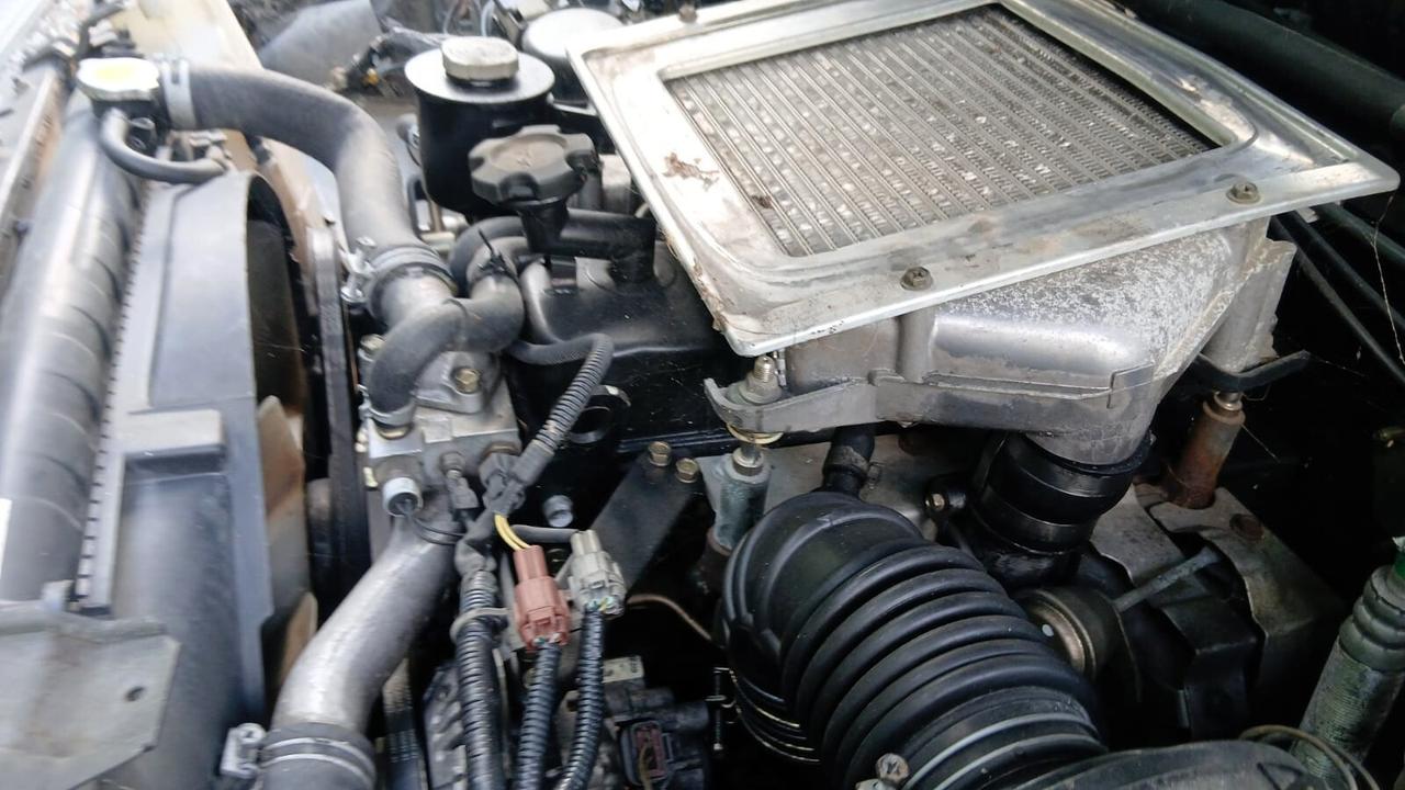 Nissan Navara 2.5 TD Duoble Cab Inc. 76kw