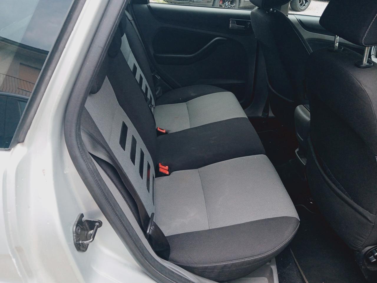 Ford Focus 1.6 TDCi (110CV) 5p. Tit. DPF
