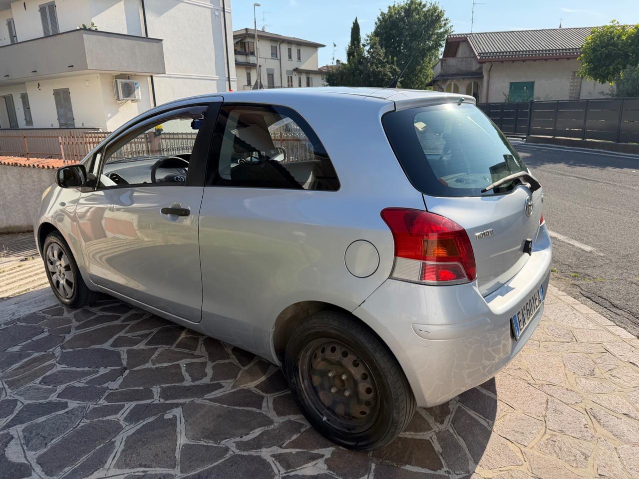 Toyota Yaris 1.0 3 porte