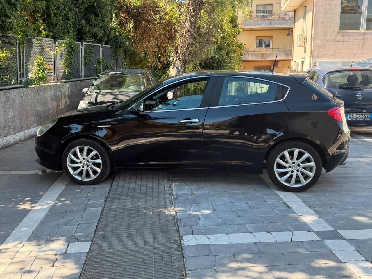 Alfa Romeo Giulietta 1.6 JTDm-2 105 CV Exclusive