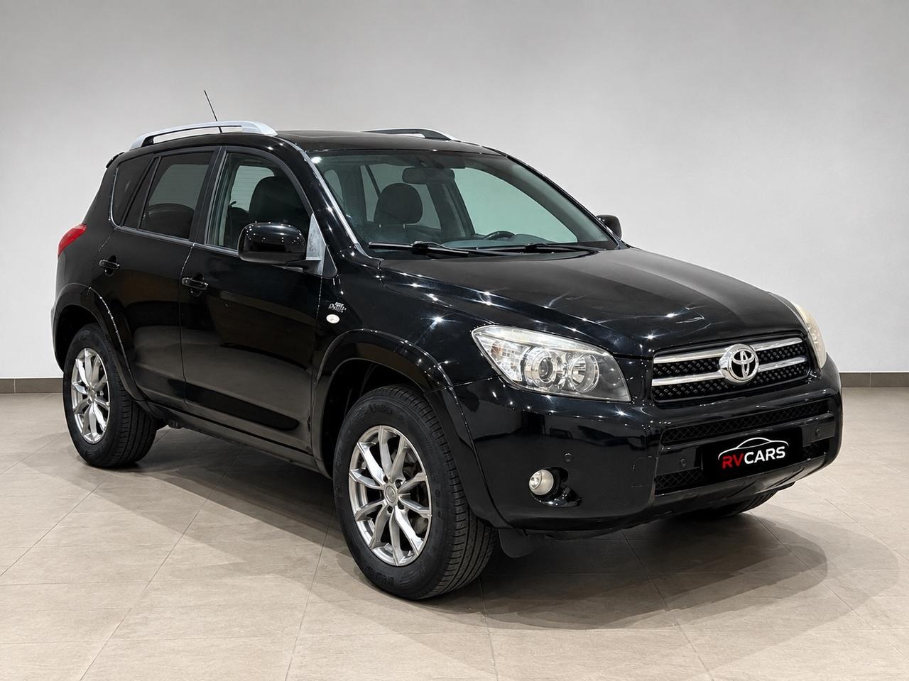 Toyota RAV4 2.2 D-4D 177 CV Luxury Full Optional