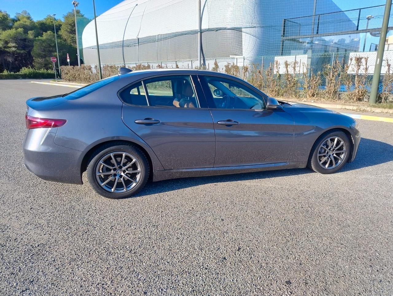 Alfa Romeo Giulia 2.2 Turbodiesel 180 CV Super