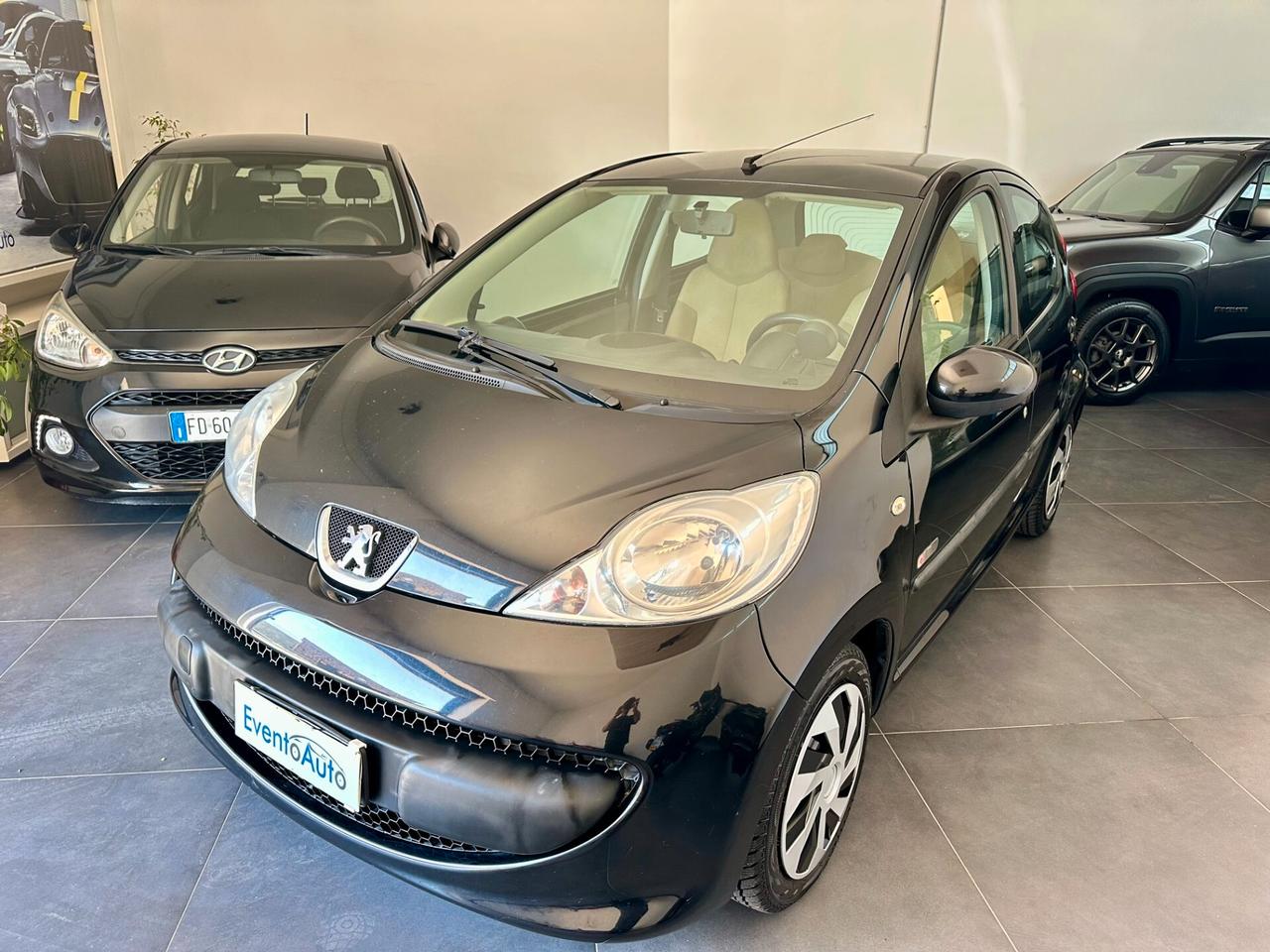 Peugeot 107 1.0 68CV 5p. Sweet Years