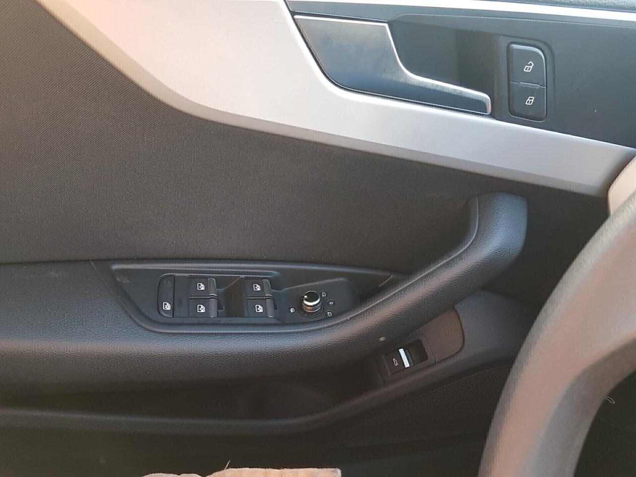 Audi A4 avant 2.0 TDI S tronic Sport