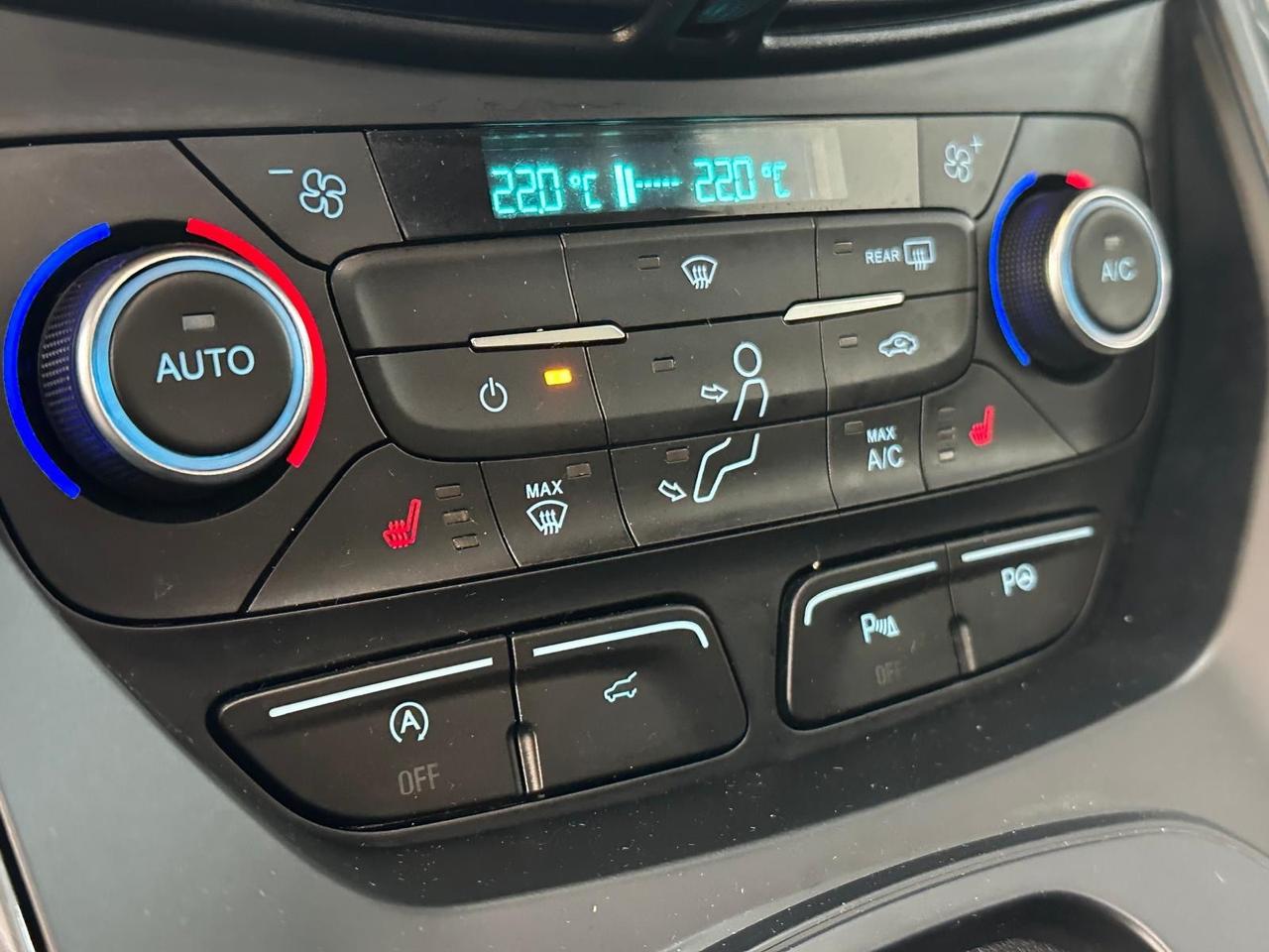 Ford Kuga 2.0 TDCI 180 CV S&S 4WD Powershift Vignale