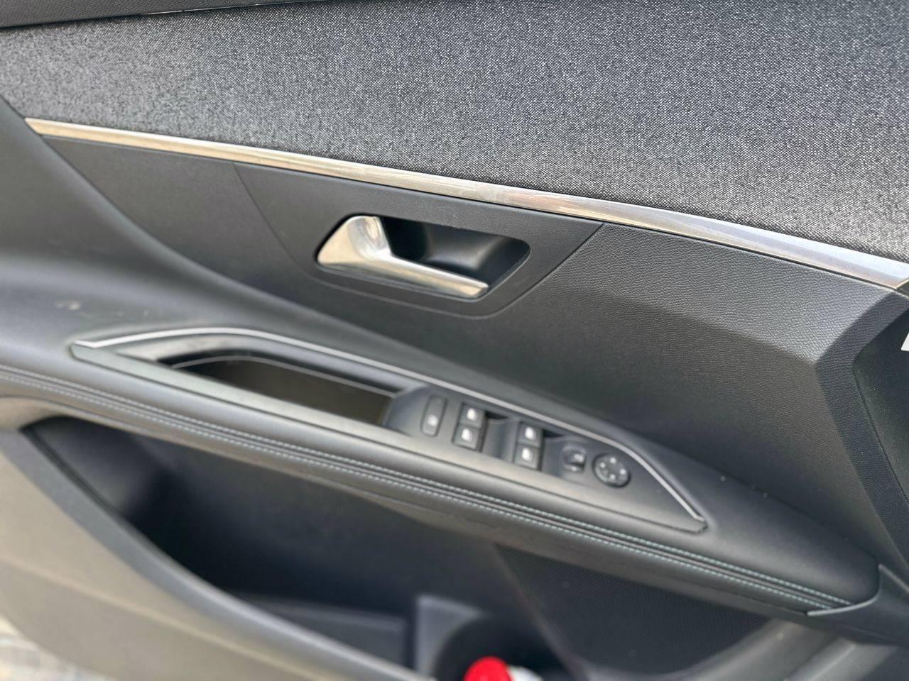 PEUGEOT 3008 II 2021 - 3008 1.2 puretech t Allure Pack s&s 130cv