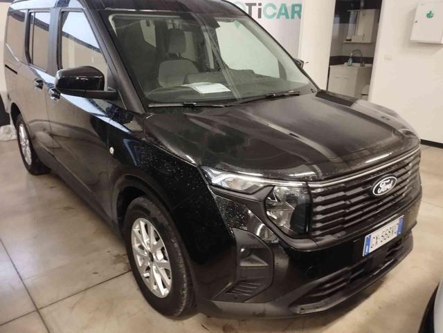 FORD Tourneo Courier 1.0 EcoBoost Titanium