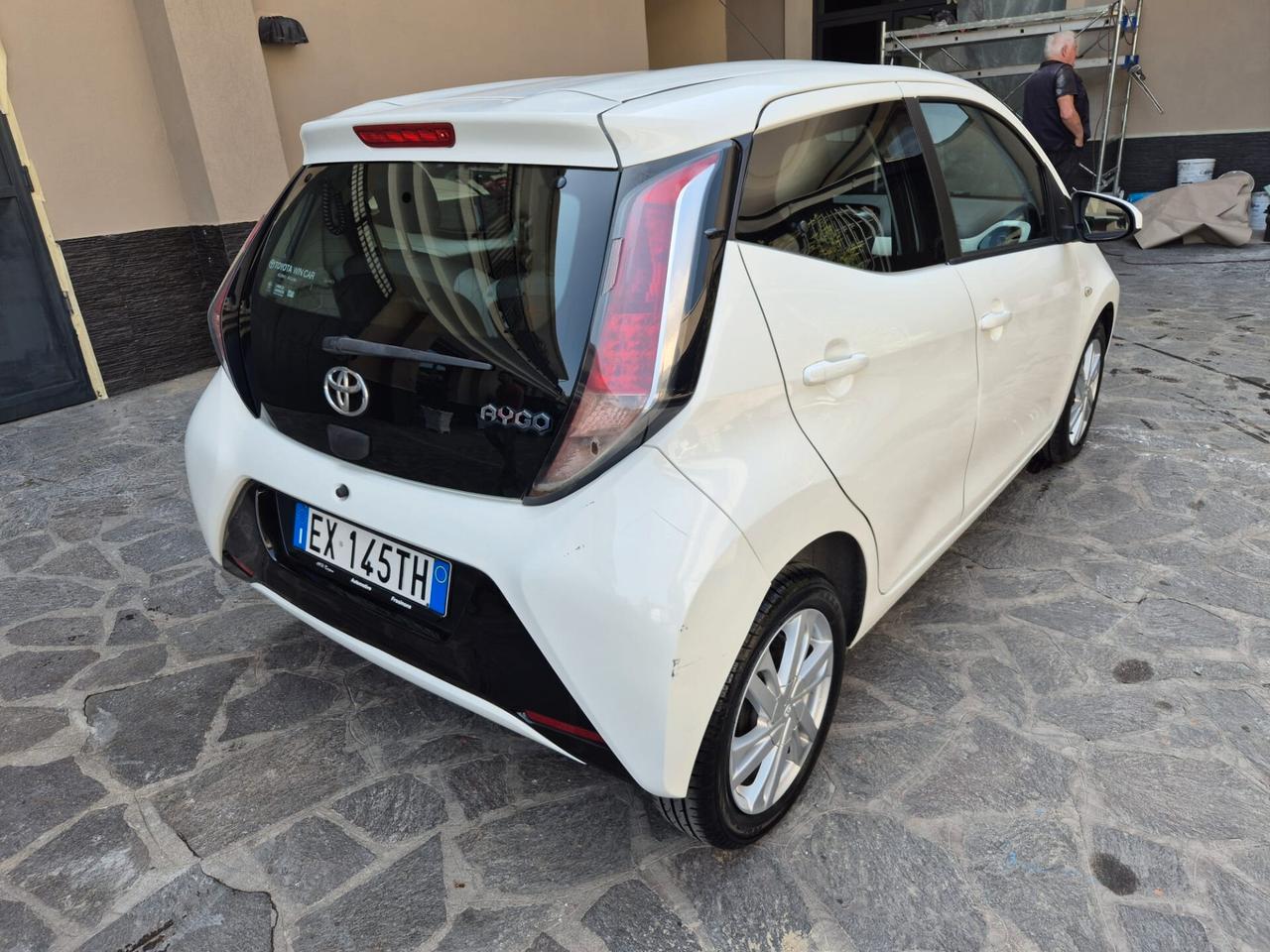 Toyota Aygo 1.0 VVT-i 69 CV 5 porte x-cool