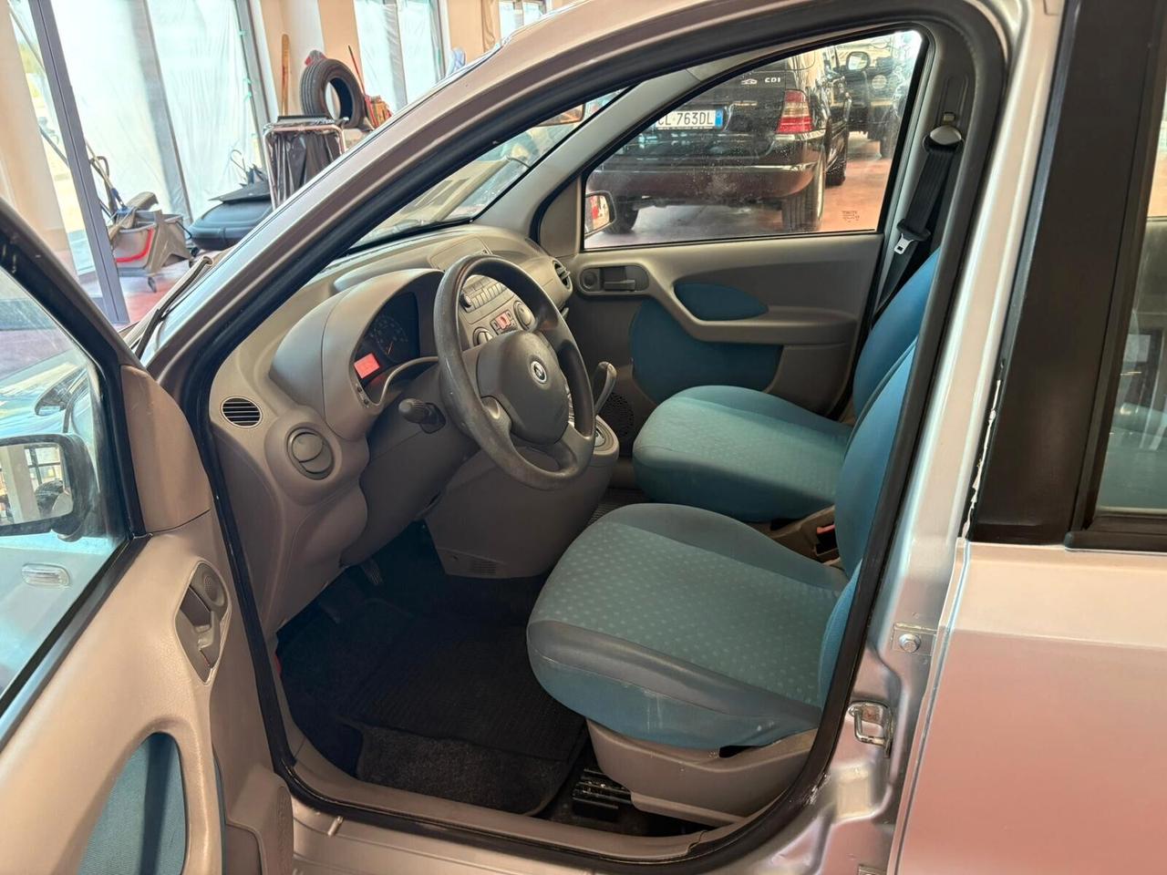 FIAT PANDA CAMBIO AUT. DUALOGIC Benzina 1200 CV 60 X NEOPATENTATI Km136.409 Certificati