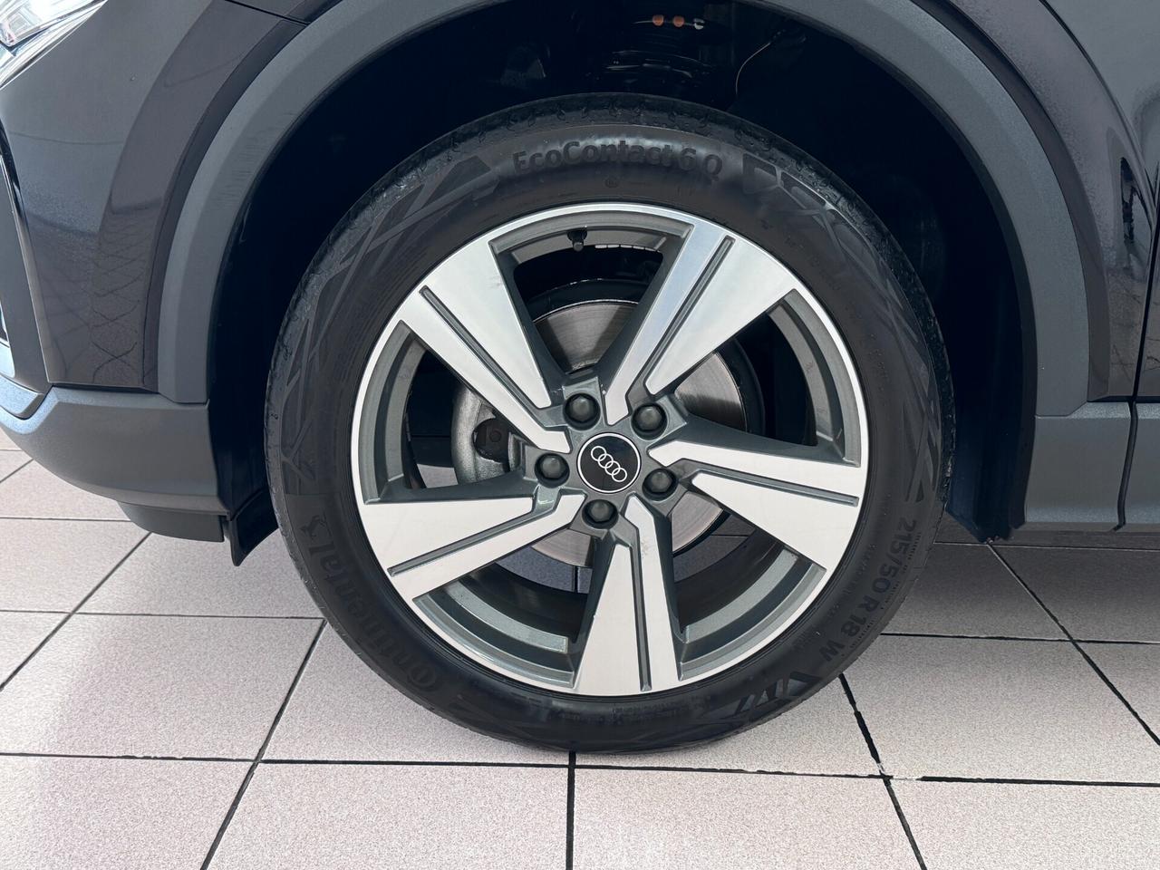 Audi Q2 30 TDI Identity Black - 2023