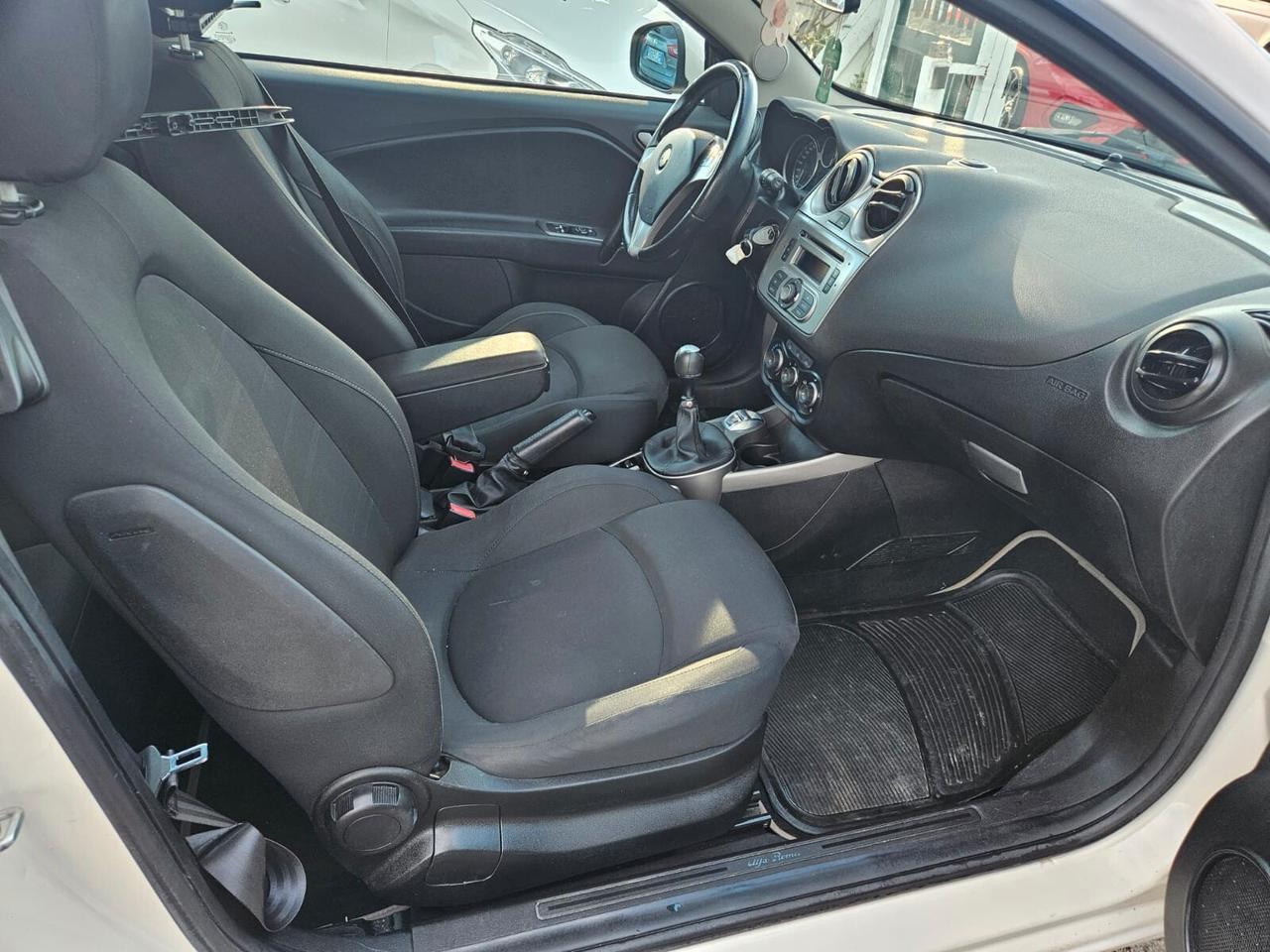 Alfa Romeo MiTo 1.3 JTDm Distinctive 2011