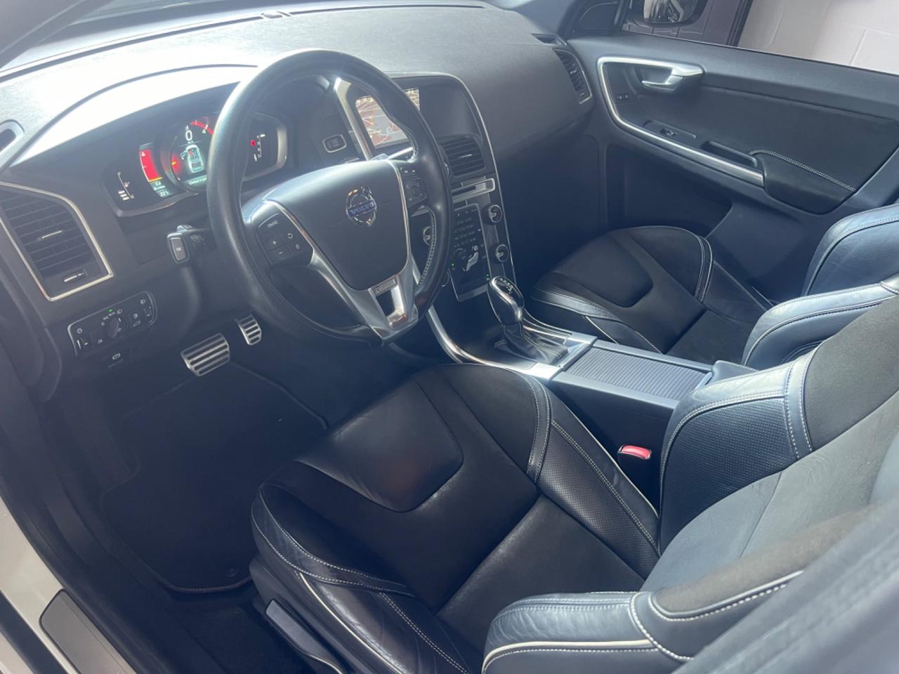 Volvo XC 60 XC60 D4 163 CV Geartronic R-design Momentum N1