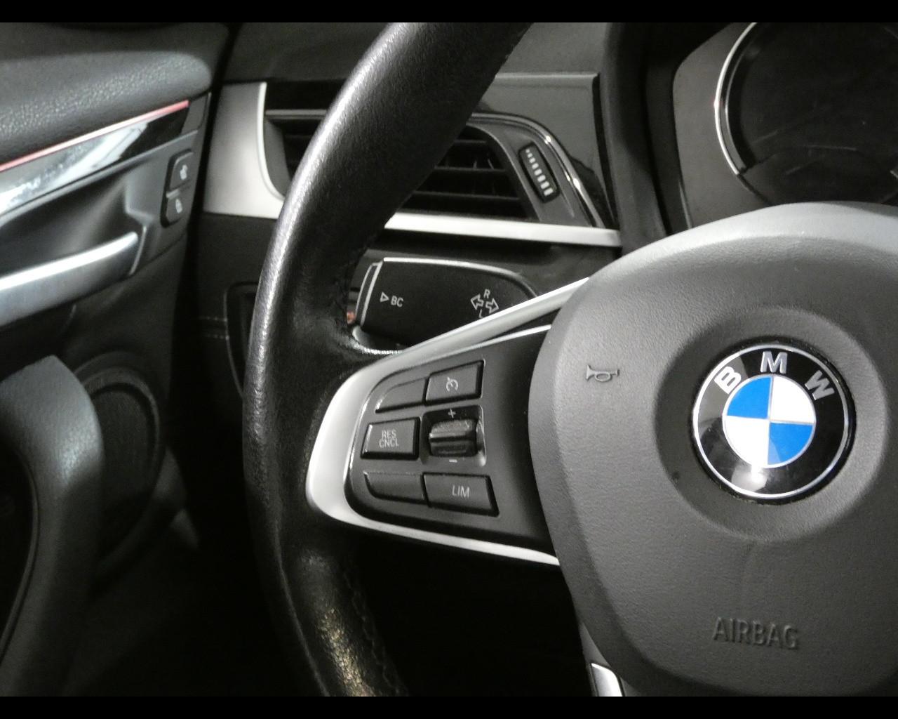 BMW X1 (F48) - X1 sDrive18d xLine