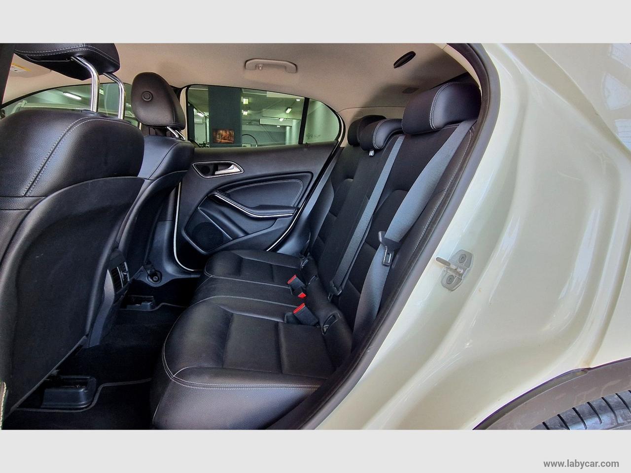 MERCEDES-BENZ GLA 180 Executive AUTOMATICA