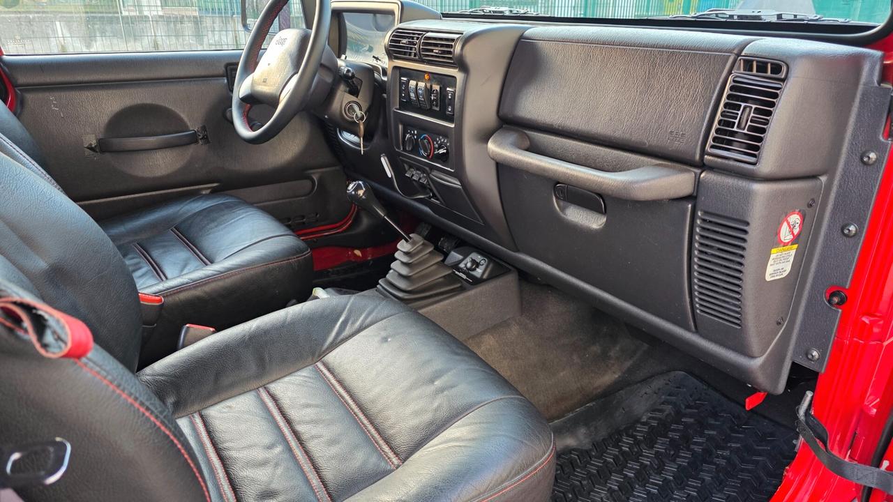 Jeep Wrangler Ponti patrol omologata aria condizionata