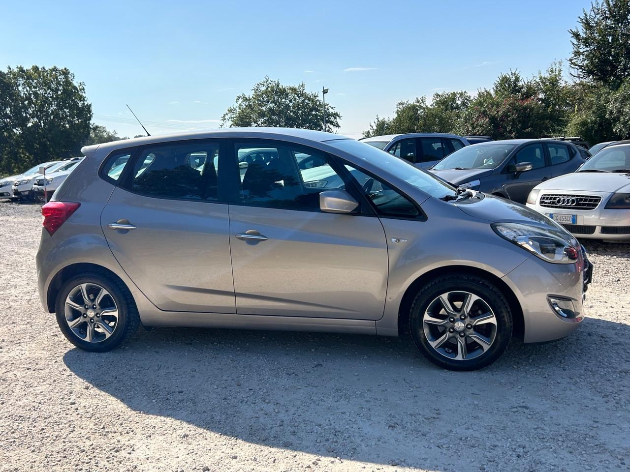 Hyundai iX20 1.4 90 CV XPossible neopatentati Rate