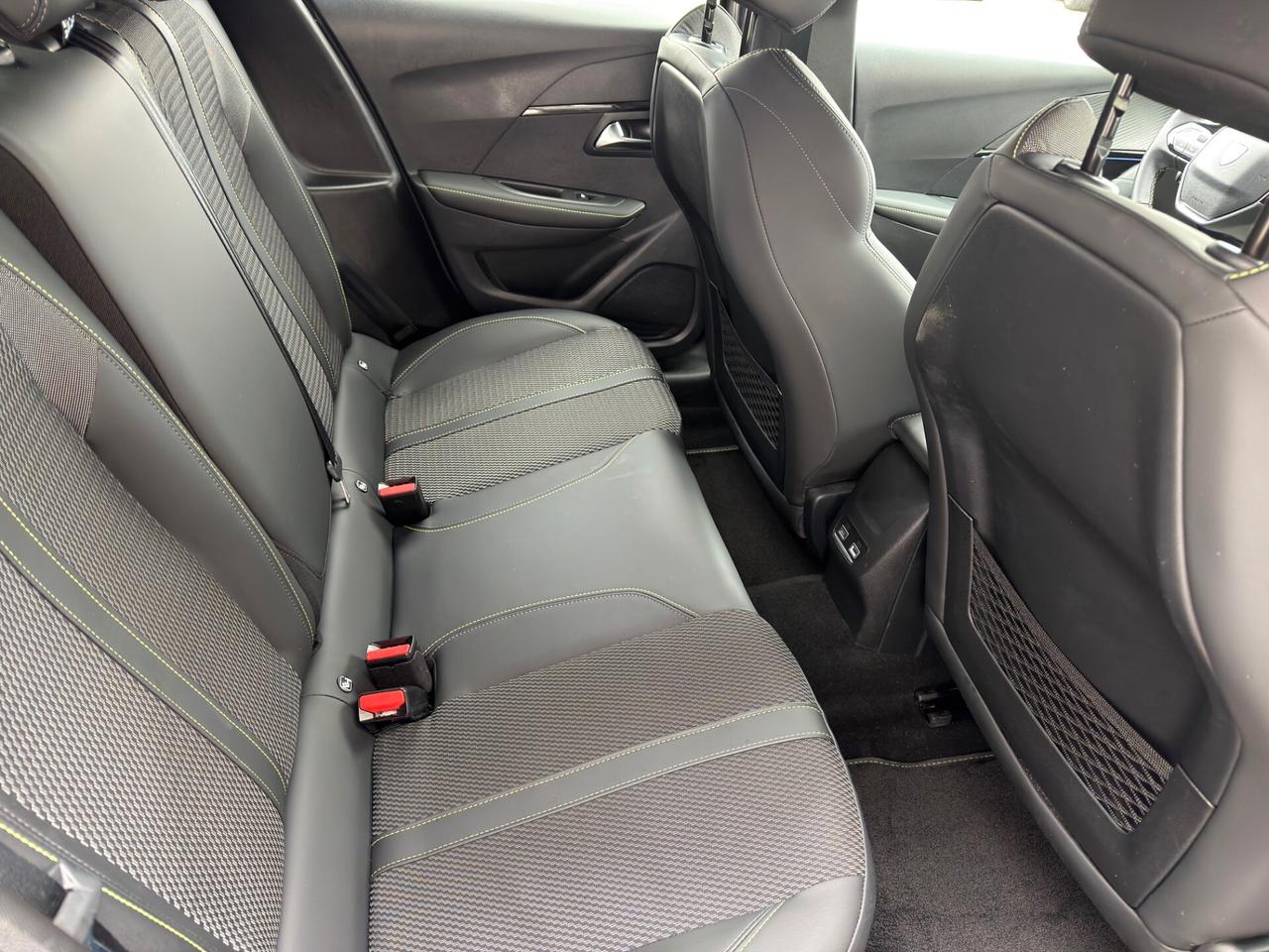 Peugeot 208 Hybrid 110 e-DCS6 GT