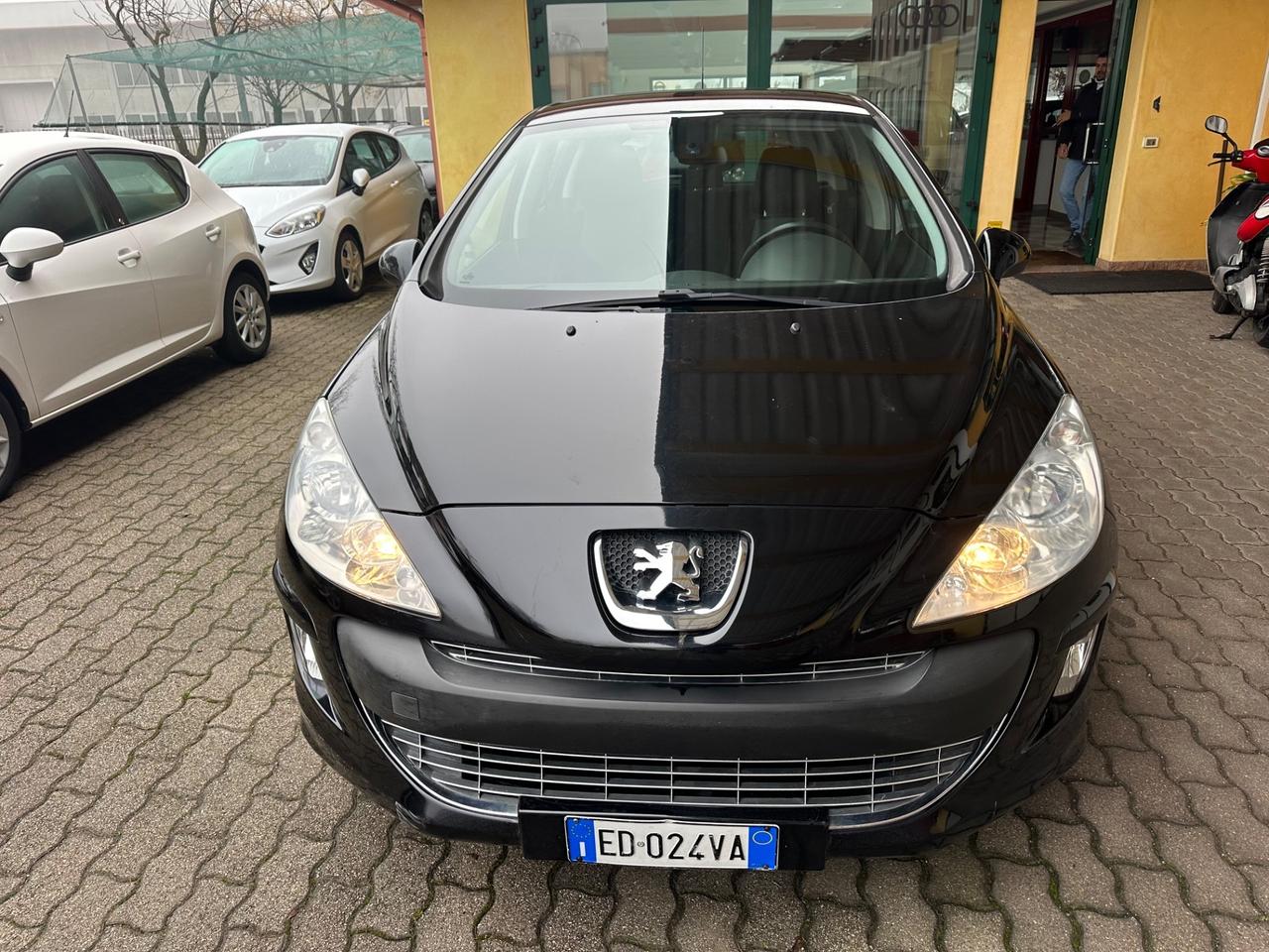 Peugeot 308 1.6 VTi 120CV 5p. Premium