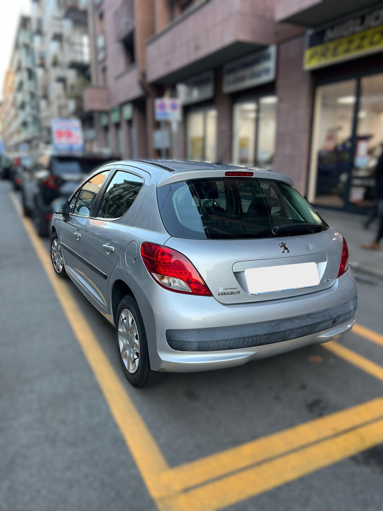 Peugeot 207
