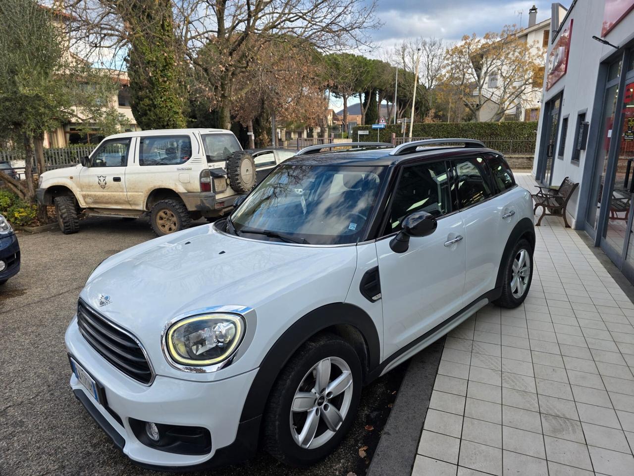 Mini Cooper D Countryman 2.0 Business Automatica