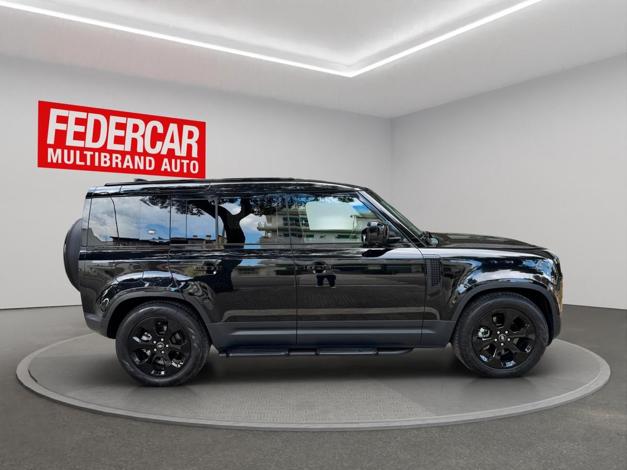 Land Rover Defender 110 3.0D I6 200 CV AWD Auto X-Dynamic SE