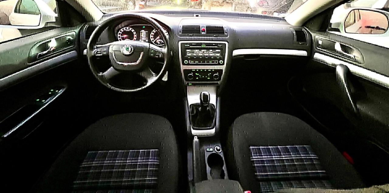 Skoda Octavia 1.6 TDI CR F.AP. Wagon Elegance