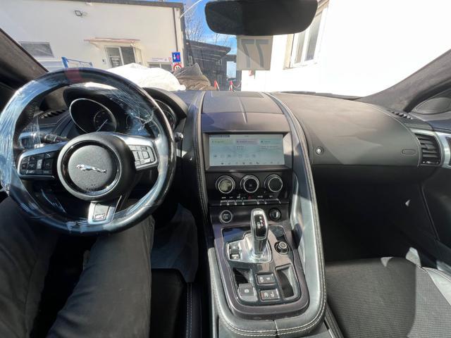 JAGUAR F-Type 2.0 aut. Coupé Chequered Flag